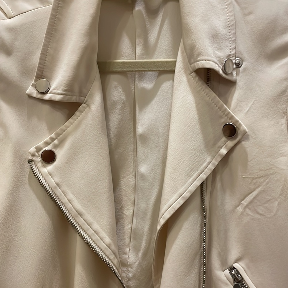 Light jacket - Picture 3 of 6